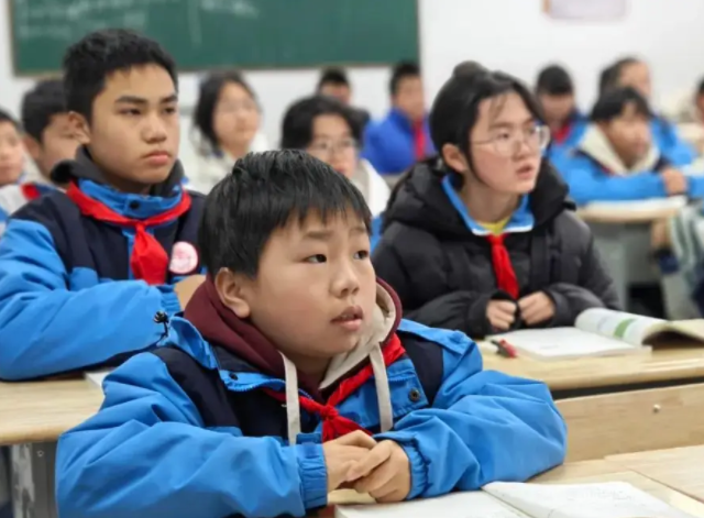 >学习热情显著提升课程为脉课程体系赋能成长班级文化润物无声