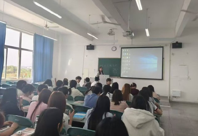 >载体和资源的建造与开放为中小学科普和校外科学教育提供物质基础