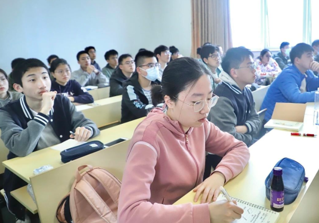 >确实能够让一些学生放下每分必争的执念缓解学生的焦虑感等做法